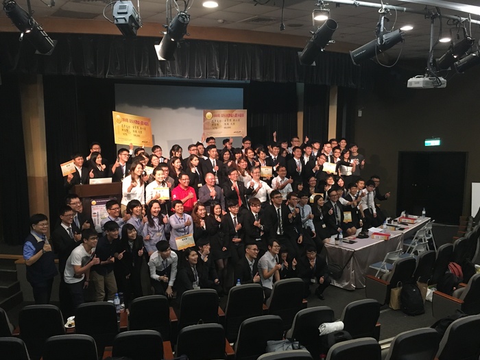 賀倫智欣、張文怡、陳吉重、王莉珮四位同學參加2016 CASA大數據行銷爭霸賽獲銀質獎圖片